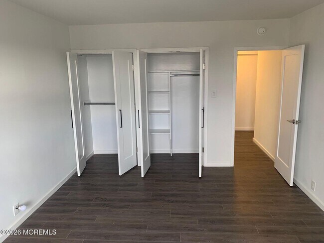 Building Photo - 10 Ocean Blvd