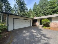 Building Photo - Tranquil 3 bedroom Rambler!!!
