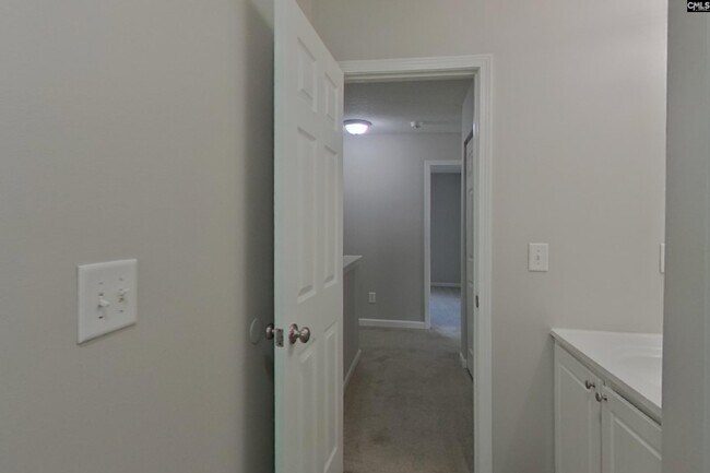 Building Photo - 2108 Wilkinson Dr