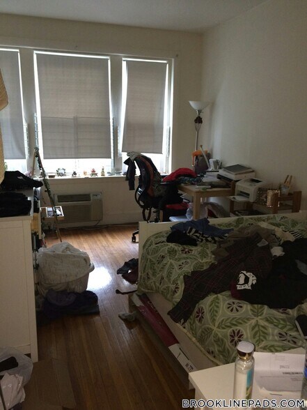 Building Photo - 33 Lancaster Terrace