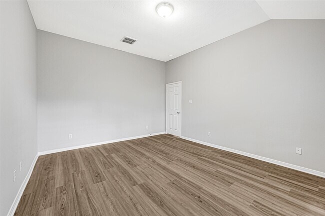 Building Photo - 2311 Falcon Knoll Ln