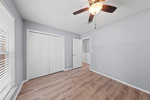 Building Photo - 4498 Parkwood Ln