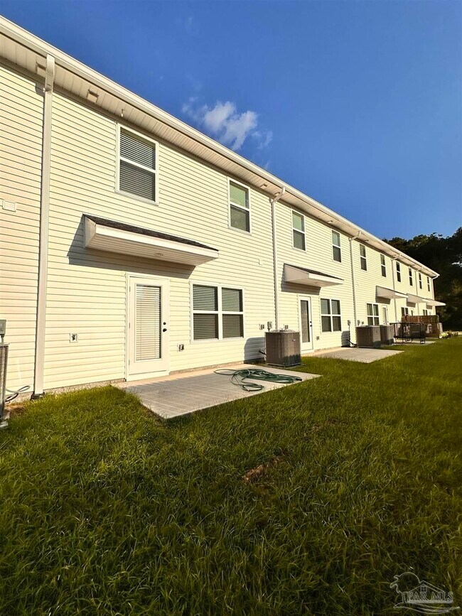 Building Photo - 7067 Cedar Grv Rd