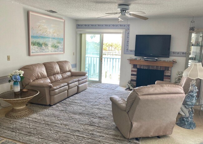 Building Photo - 345 Medallion Blvd