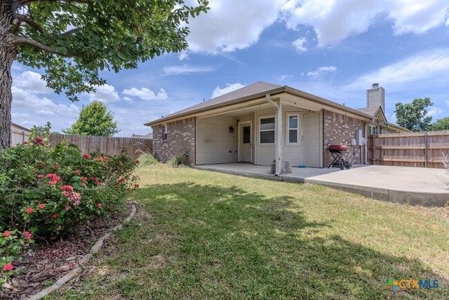 Building Photo - 4703 Stonehaven Dr