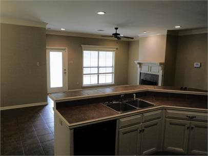 Building Photo - 124 St Fabian Dr