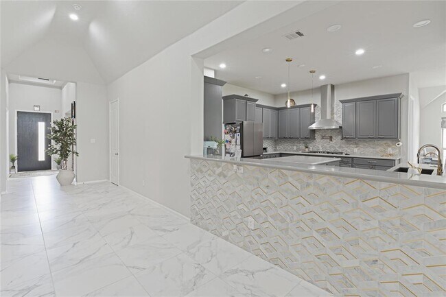 Building Photo - 119 Fortuna Ct