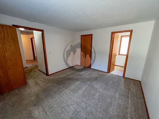Building Photo - Single Level Home in Canby - Available Now
