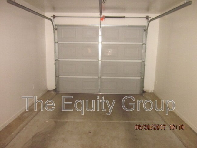 Building Photo - 437 N Park St