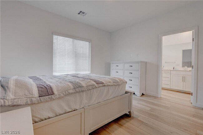Building Photo - 904 Kings Clf Ln