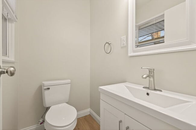 Building Photo - 268 Bedford Ave