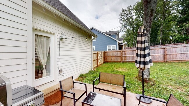 Building Photo - 7146 Pepper Tree Cir
