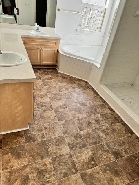 Building Photo - 3095 Camelliawood Cir W