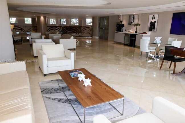 Building Photo - 17555 Collins Ave