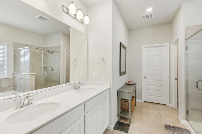 Building Photo - 17722 Hanson Ridge Dr