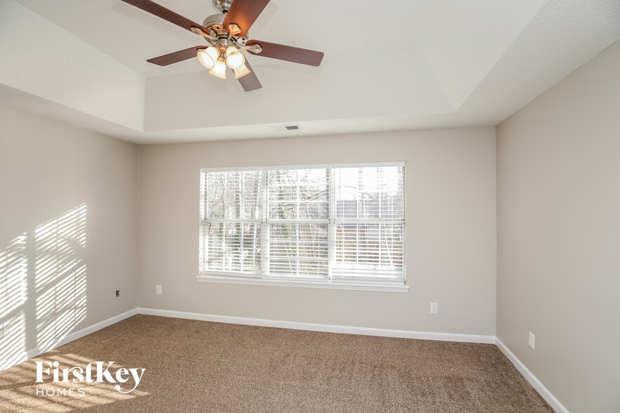 Building Photo - 1404 Chapel Hill Ln SW