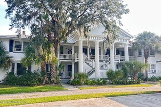 Building Photo - 55 Riberia St