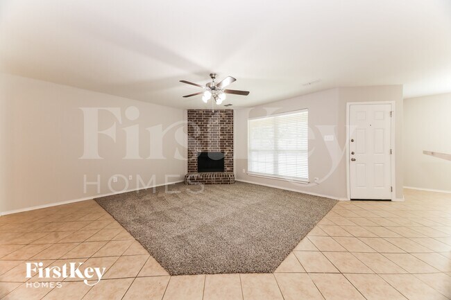 Building Photo - 2708 Beverly Dr