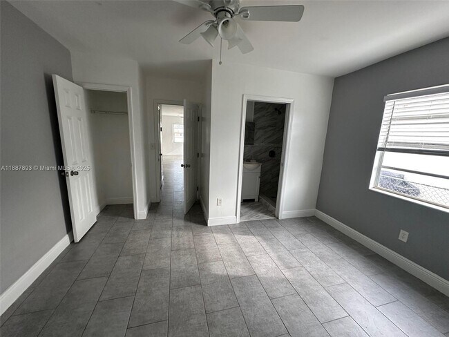 Building Photo - 1728 Rodman St
