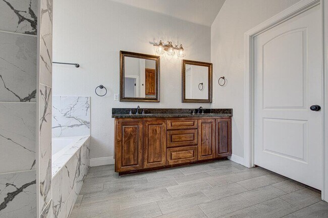 Building Photo - 110 Kou Ct