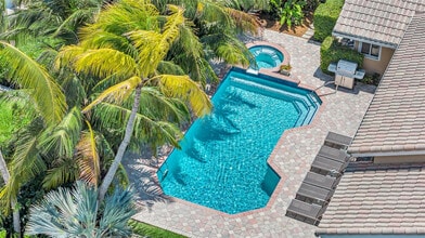 Building Photo - 1643 Seabreeze Blvd