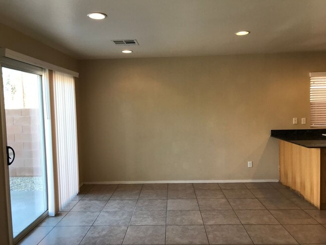 Building Photo - 3 bed/2.5 bath in Mountains Edge 89178