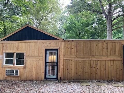 Building Photo - 3105 Savage Hill Rd SE