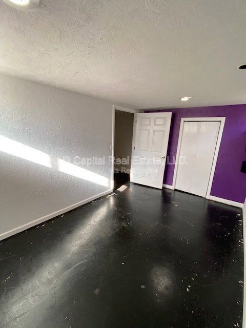 Building Photo - 1215 W Main St