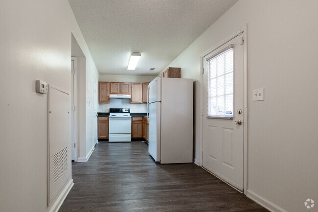 Interior Photo - Pendleton Townhome Apartments