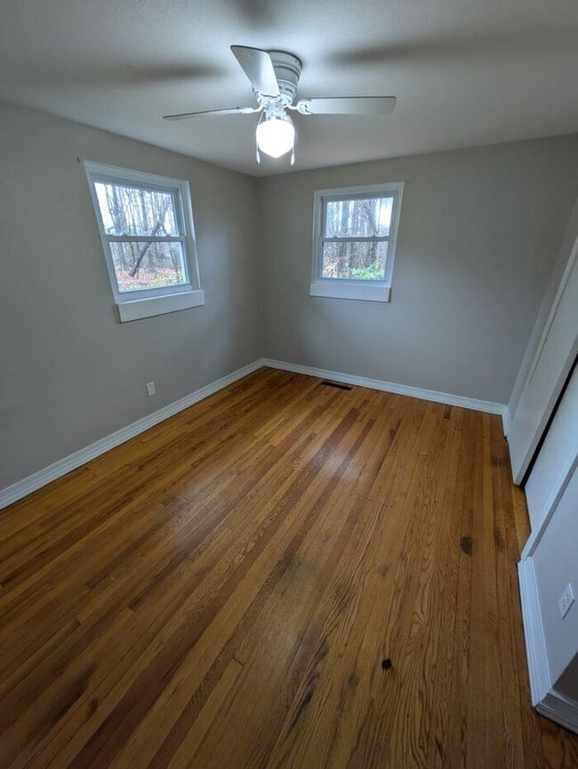 Building Photo - 3BD/2.5BA Single Family Home in Conover, NC