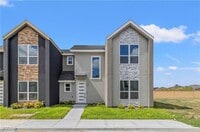 Building Photo - 13 West Dr