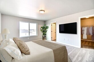 Building Photo - Stunning 2-Story Twin Home in Vibrant Lake...