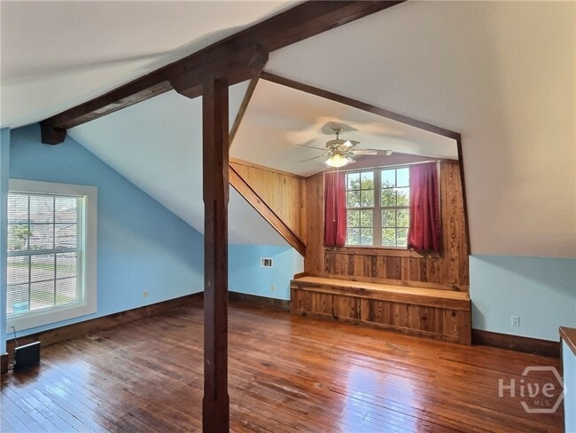 Building Photo - 42 Van Horne Ave