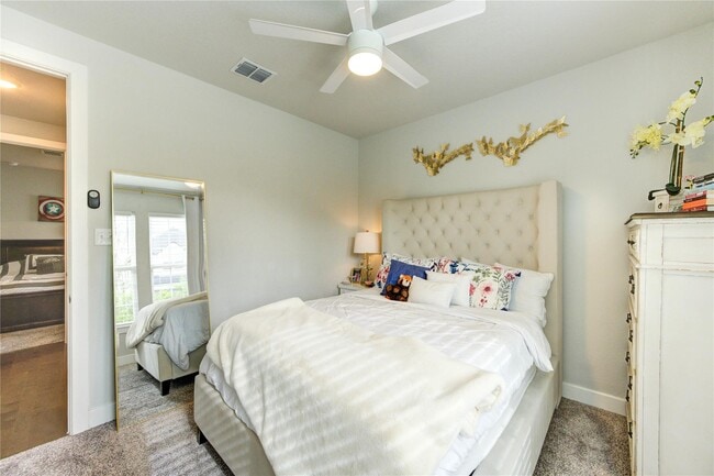 Building Photo - 9210 Lair Cove Dr