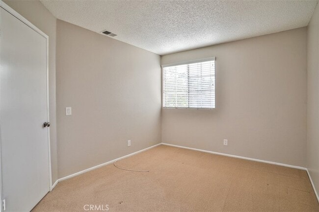Building Photo - 176 Cll Renata