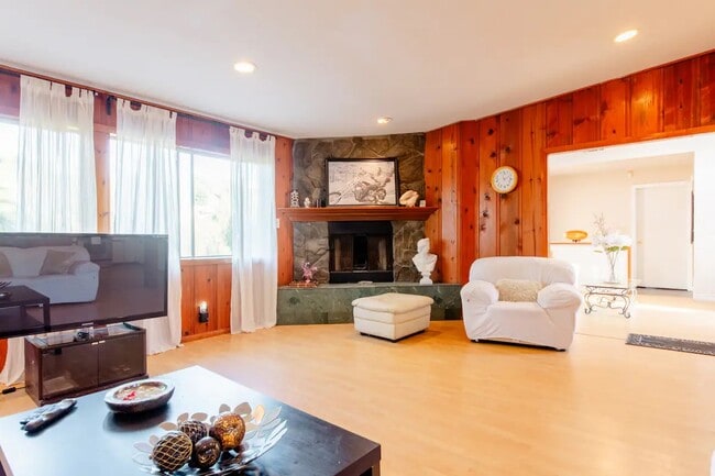 Building Photo - 0948 Hillrose St