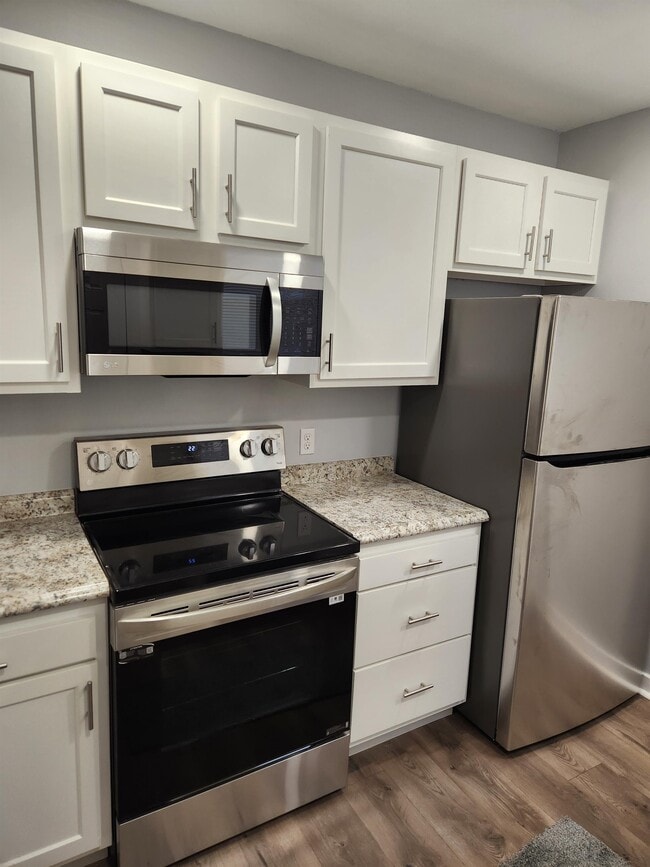 Building Photo - 912 Peralta St