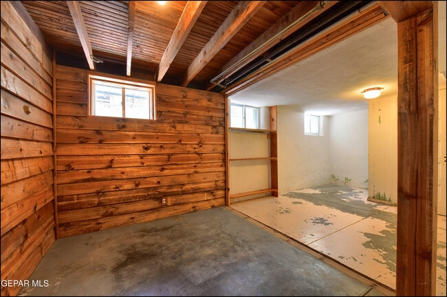 Building Photo - 3117 Richmond Ave