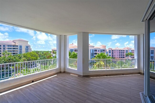 Building Photo - 715 Crandon Blvd