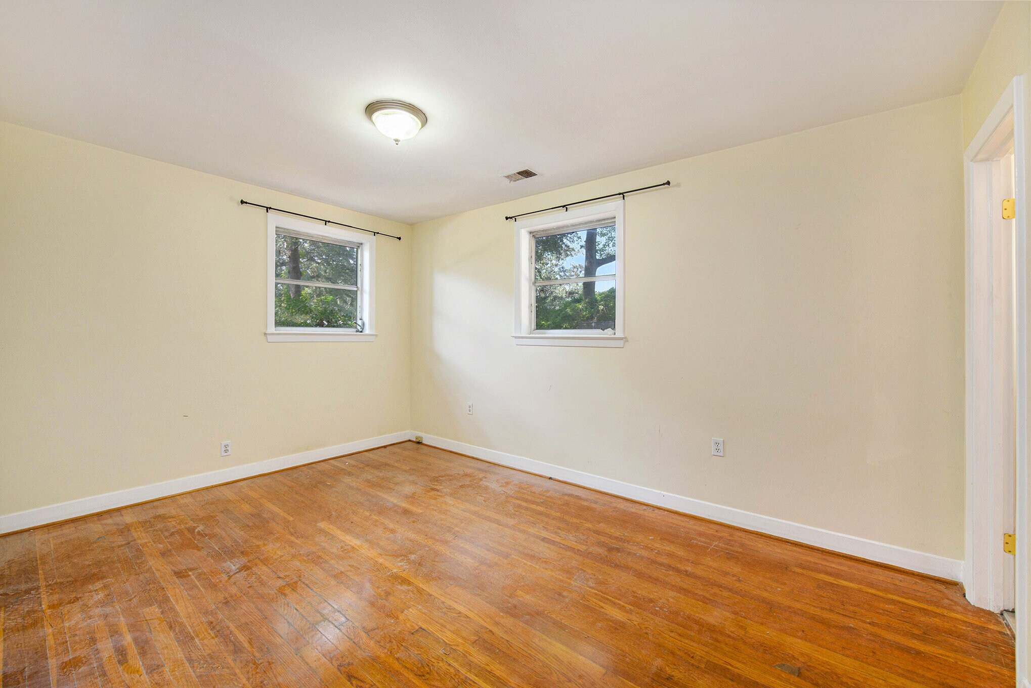 Building Photo - 1615 Culpepper Cir