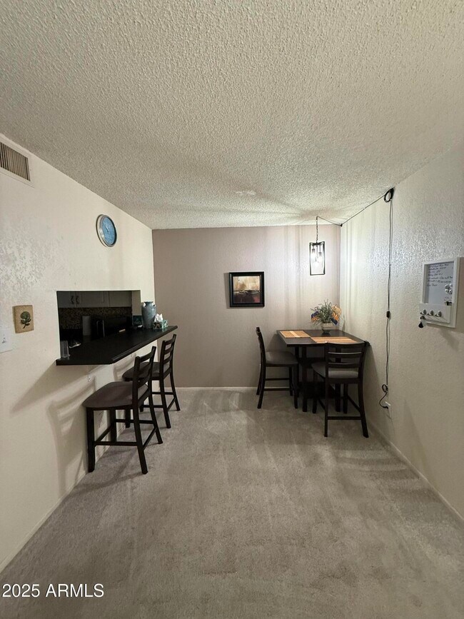 Building Photo - 8649 E Royal Palm Rd