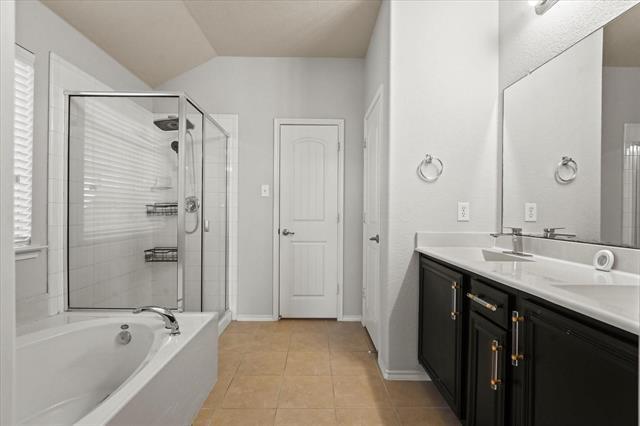 Building Photo - 1005 Meadow Green Ct