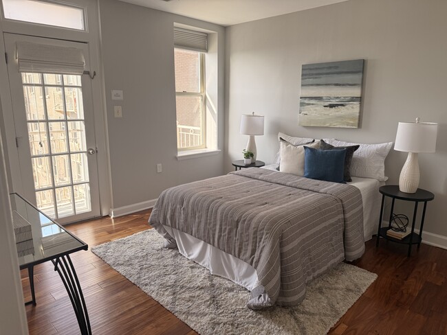 Building Photo - 1308 Clifton St NW