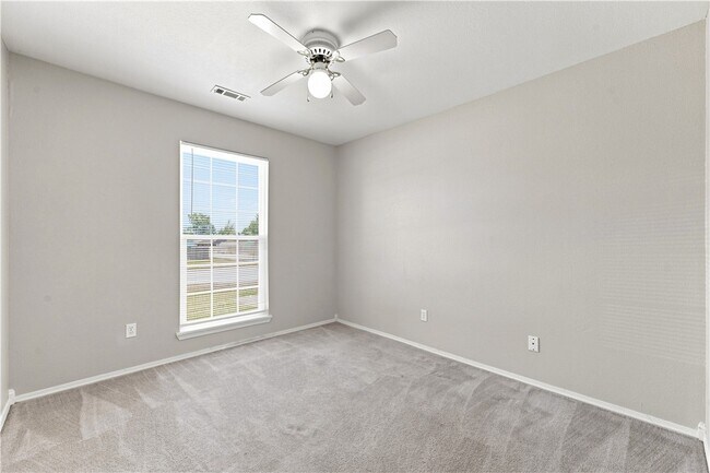 Building Photo - 1701 S Beth Dr