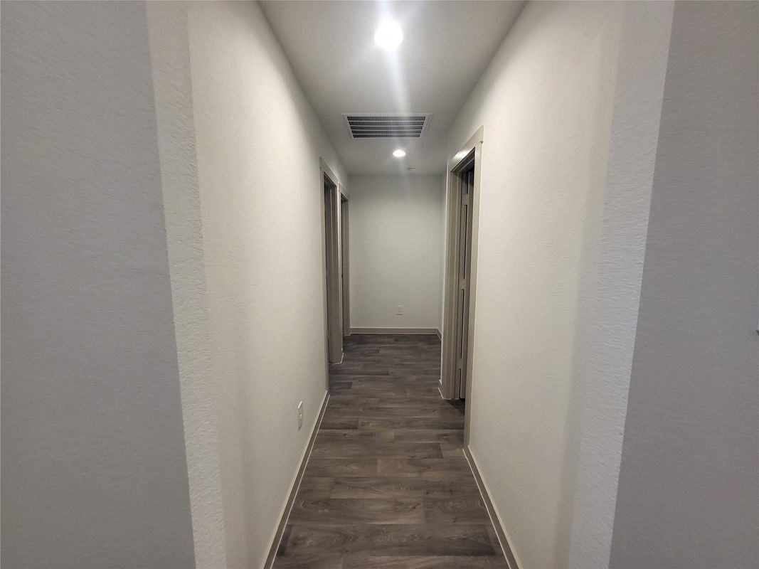 Building Photo - 1719 Maclane Ct