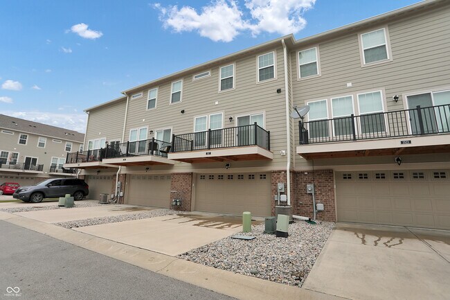 Building Photo - 3517 Buckner Dr