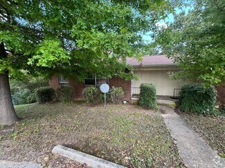Building Photo - 1845 Dana Ln