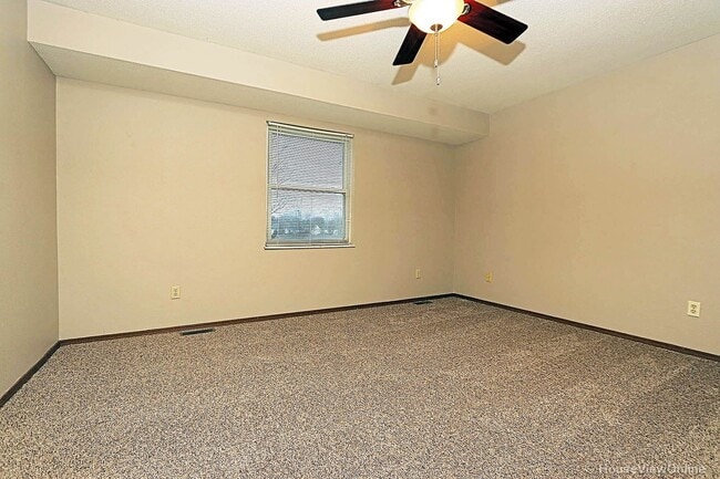 Building Photo - 4 Bedroom House in Cape