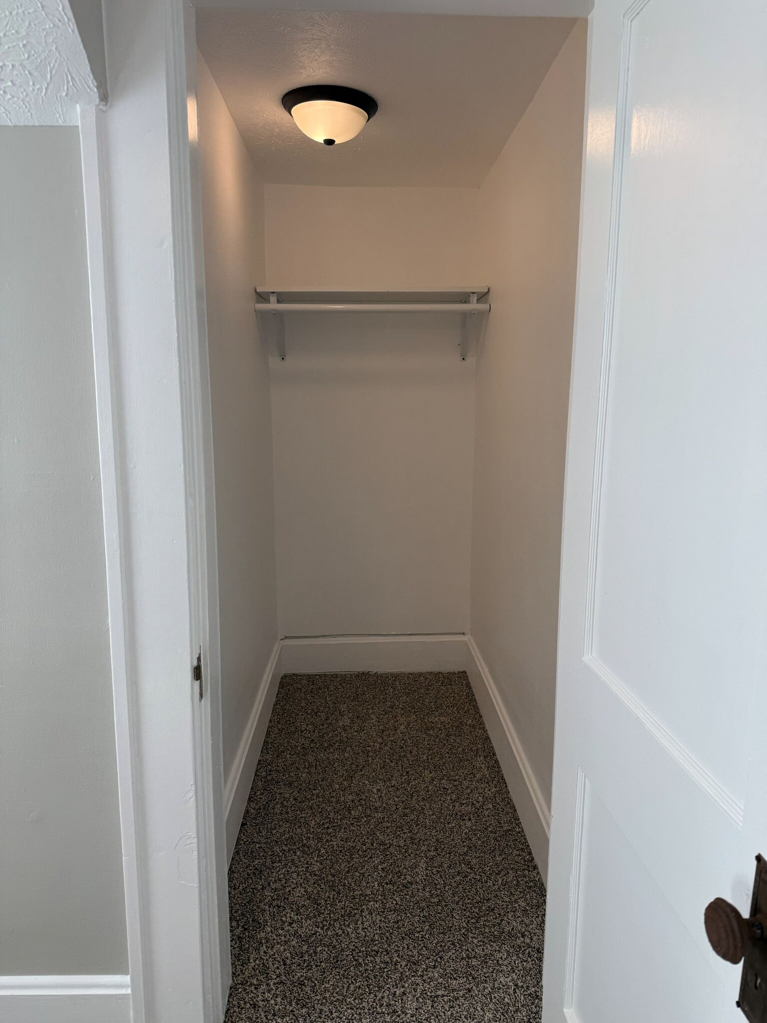 Closet - 8 Beveridge St