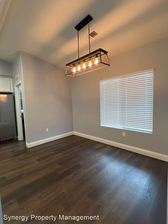 Building Photo - 3 br, 2 bath House - 6014 Sarona St